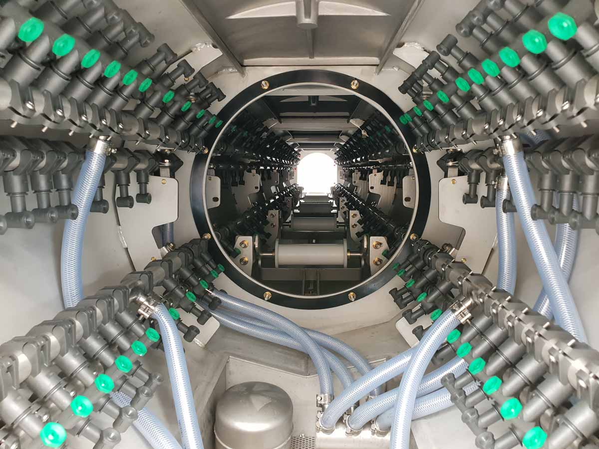 Differences Between Extrusion Vacuum Tank and Cooling Tank